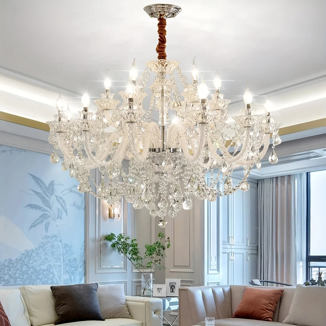 Aurum Eterna 18-Light Crystal Chandelier